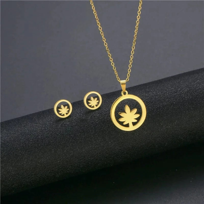 fashion / 39* New Cheap Dubai 18K Gold-plated waterproof Stainless Steel Various shapes pendants Gift Necklace Earrings Jewelry Set For Women
