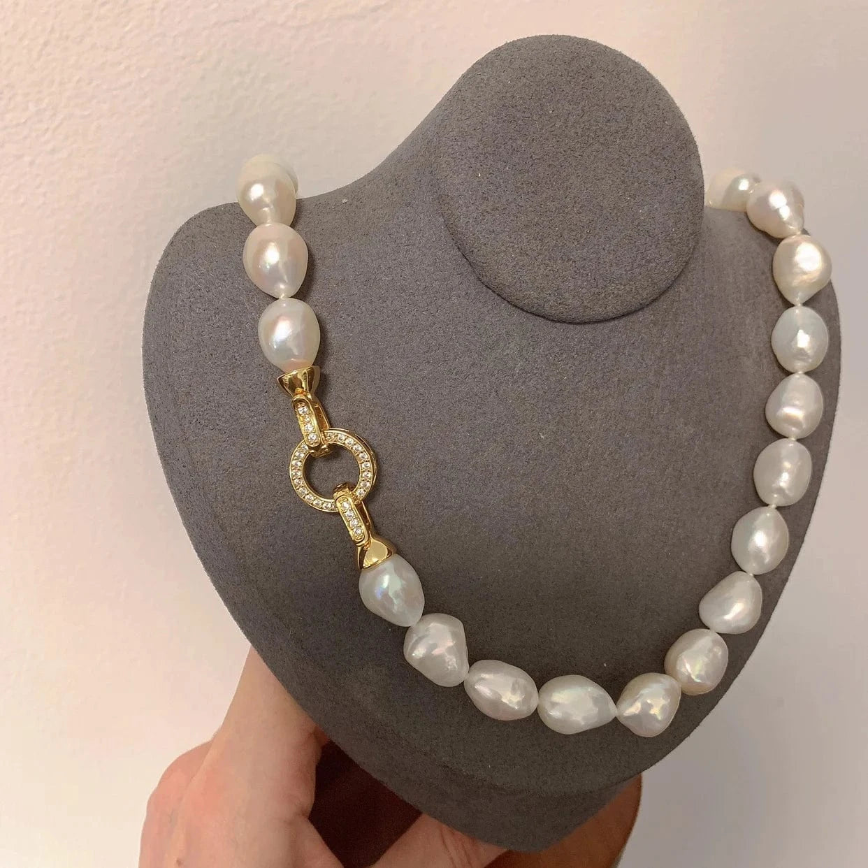 Fashion / 40cm / White Wholesale luxury design jewelry 11-13cm white natural freshwater large baroque necklace