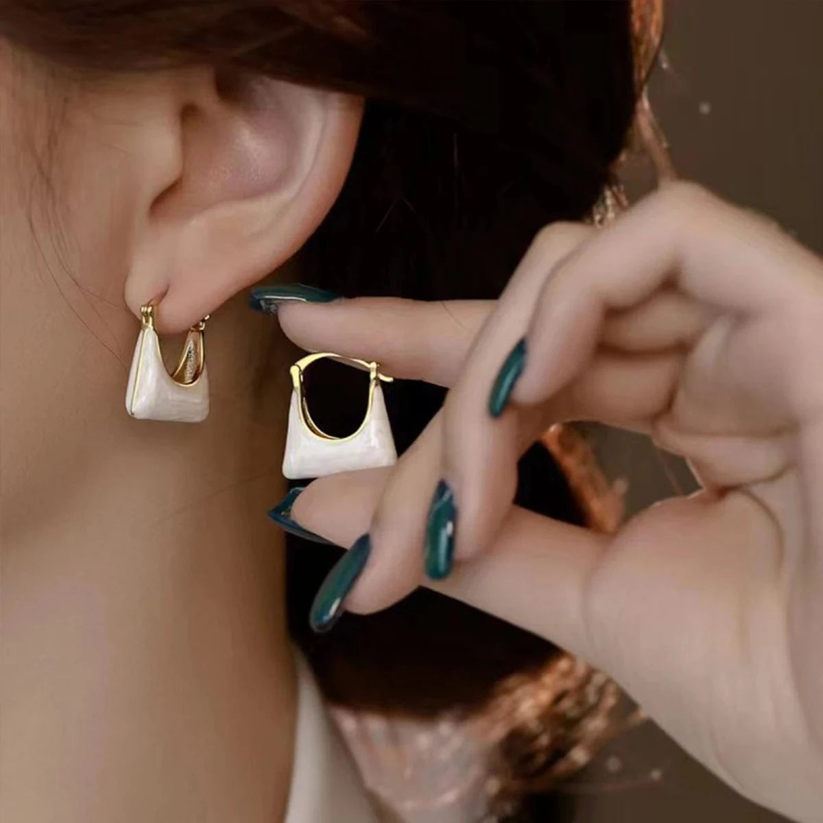 Fashion Earing 2024 Personalized Design Bag U Shape Hoop Earring Exquisite Daily Women Trendy Earrings Jewelry