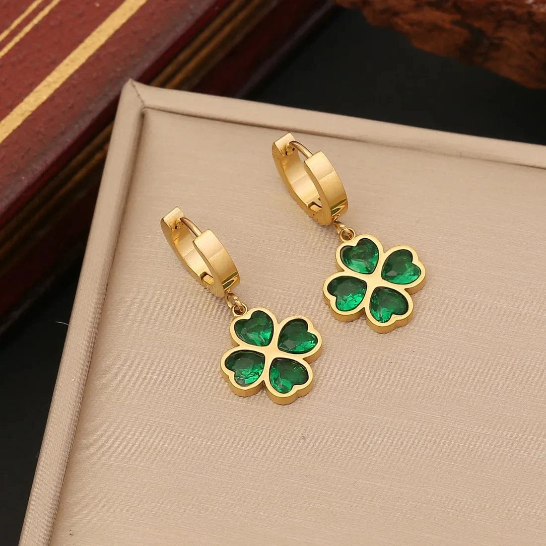 fashion / Earrings Wholesale Women Emerald Zircon Heart Four Leaf Clover Necklace Bracelet Earrings New 18k Gold Plated Stainless Steel Jewelry Set