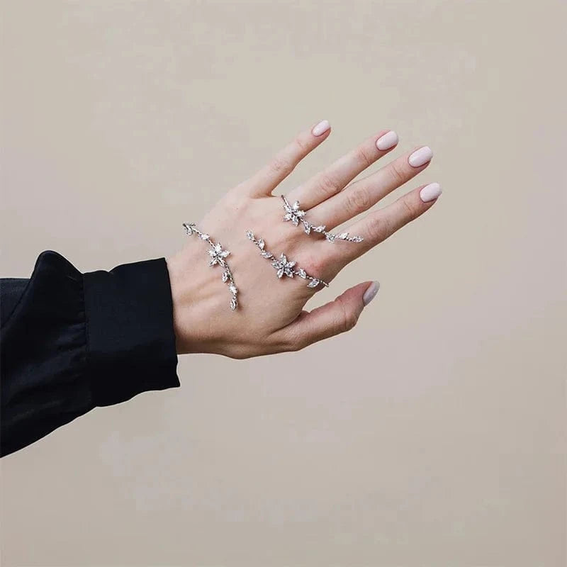 Fashion Rhinestone Leaf Bracelet Ornament For Women Girls Charms Bridal Wedding Accessories Hand Chain Jewelry
