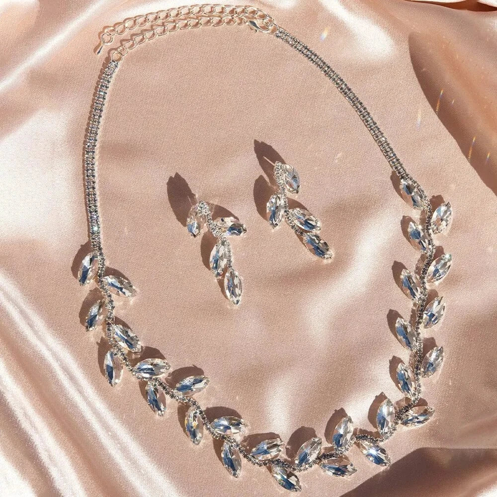 Fashion / tyep 2 Hot Selling Womens Luxury Wedding Flower CZ Zircon Jewelry Sets Gift Fashion Water Drop Necklace And Earrings Set Jewelry Set