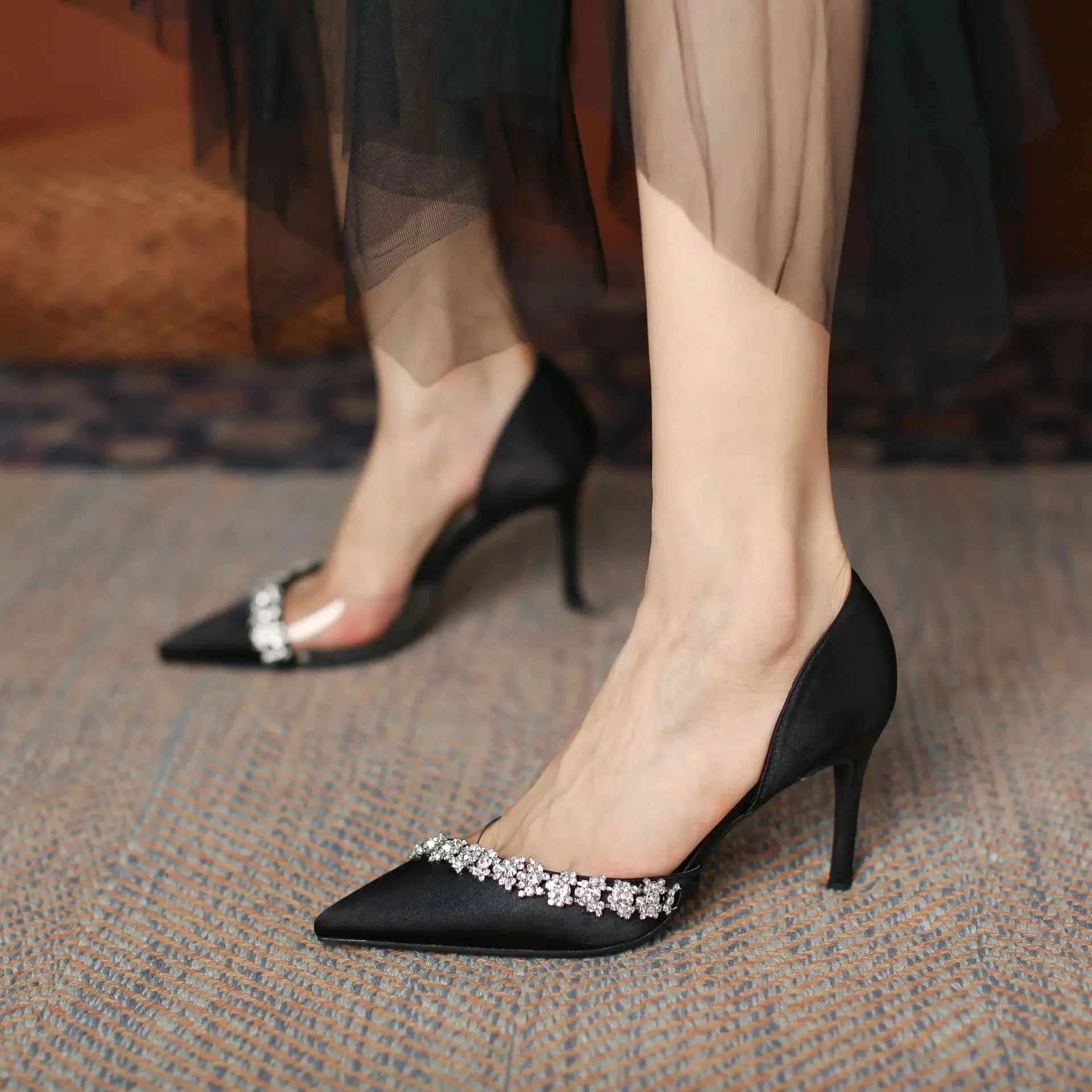 Fashion Women Pointed-toe Rhinestone Sandal Pumps Female Wedding Banquet Dress High Heel Stiletto