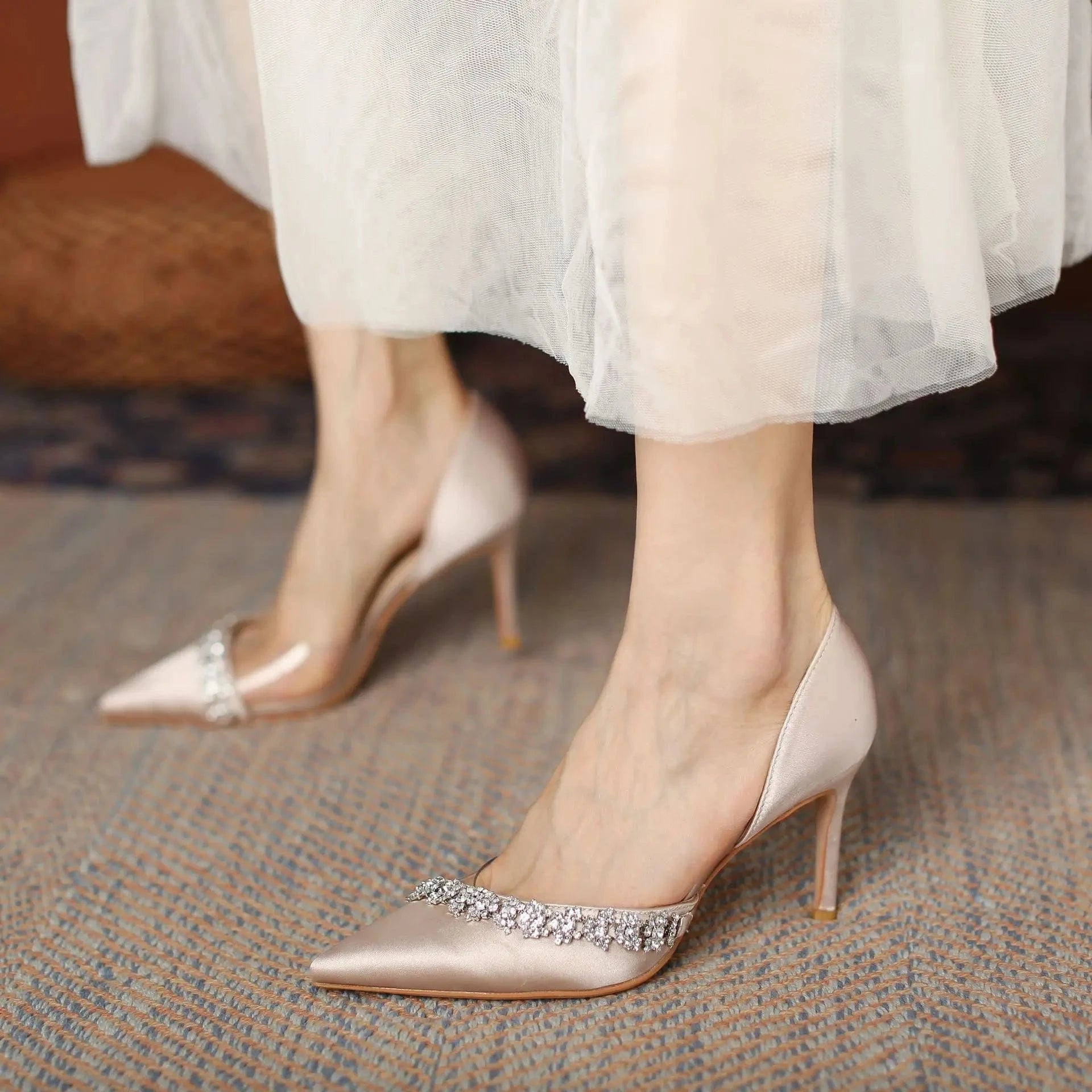 Fashion Women Pointed-toe Rhinestone Sandal Pumps Female Wedding Banquet Dress High Heel Stiletto