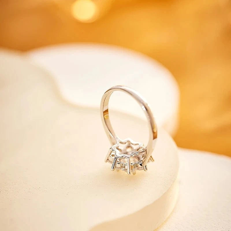 Fashionable and minimalist women's accessories S925 silver plated 18K gold high carbon zircon sun flower geometric ring