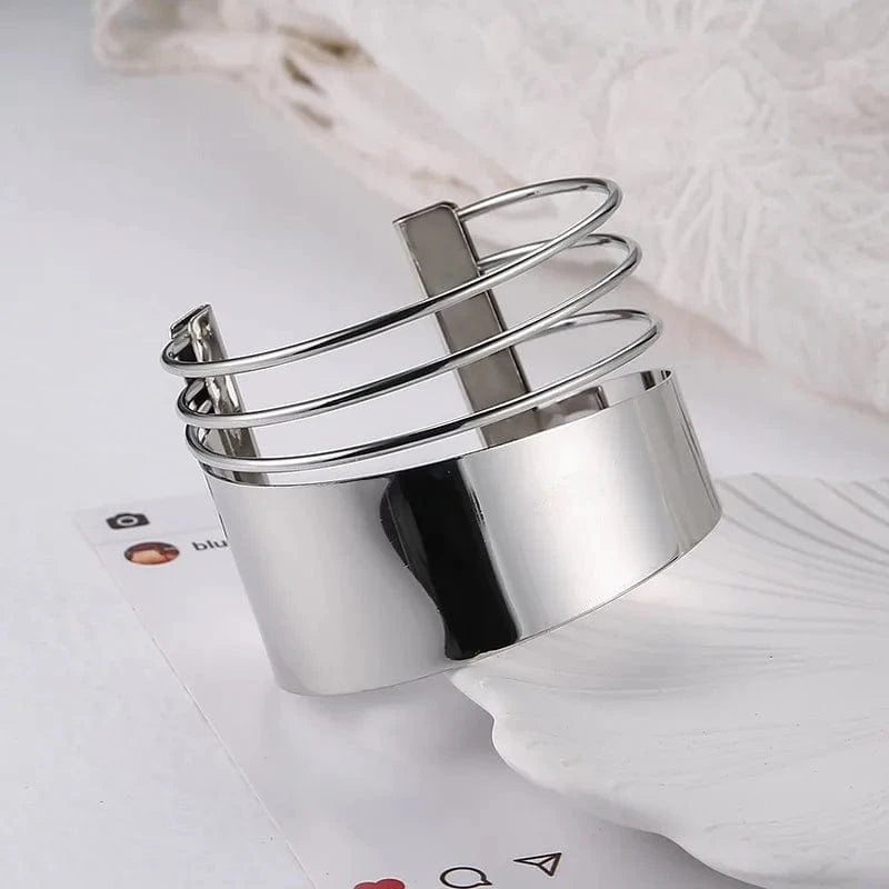 Fashionable And Personalized Hollow Bracelet Exaggerated Open Bangle Bracelet Minimalist Alloy Bracelet Charms