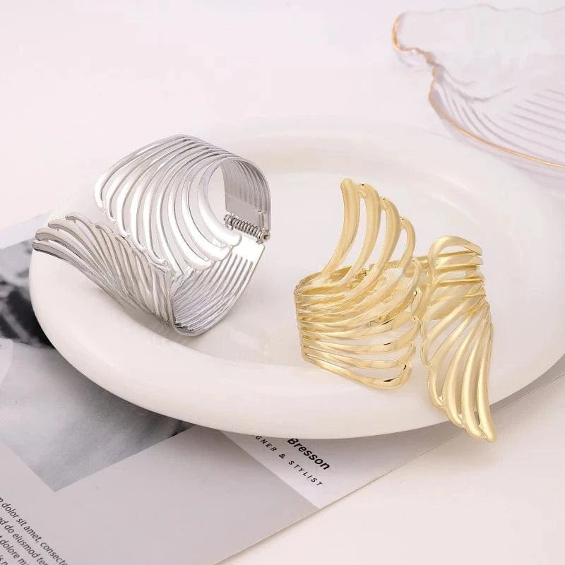 Fashionable Full And Popular Angel Wing Bracelet Wide Upper Arm Bracelet Personalized Smooth Face Open Bracelet