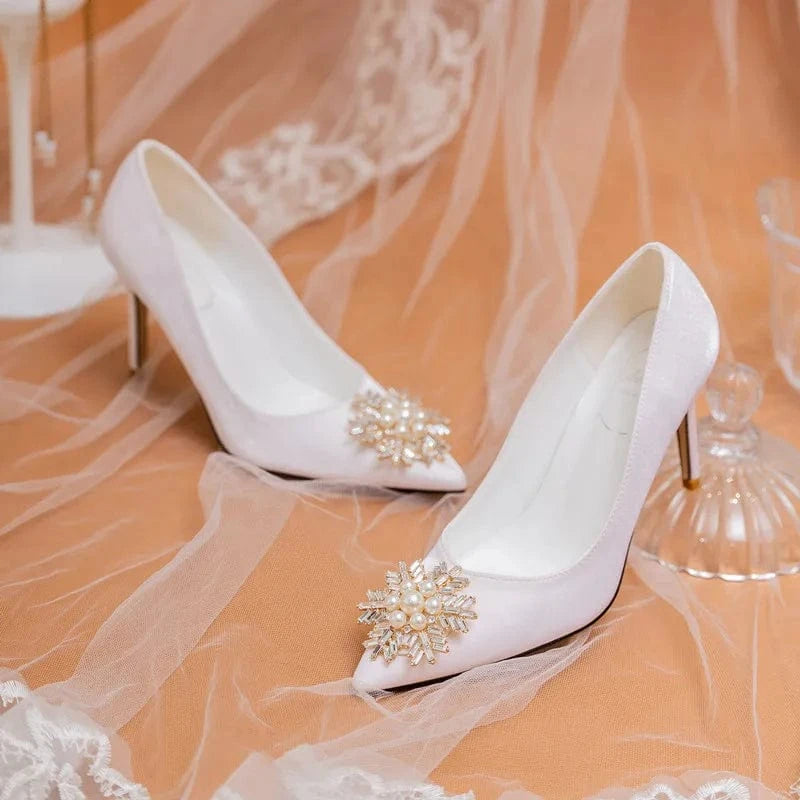 Female New Point toe Shallow High Heels Blossom Pearls Pumps Shoes for Women Wedding Dress Mujer Heeled Sandals