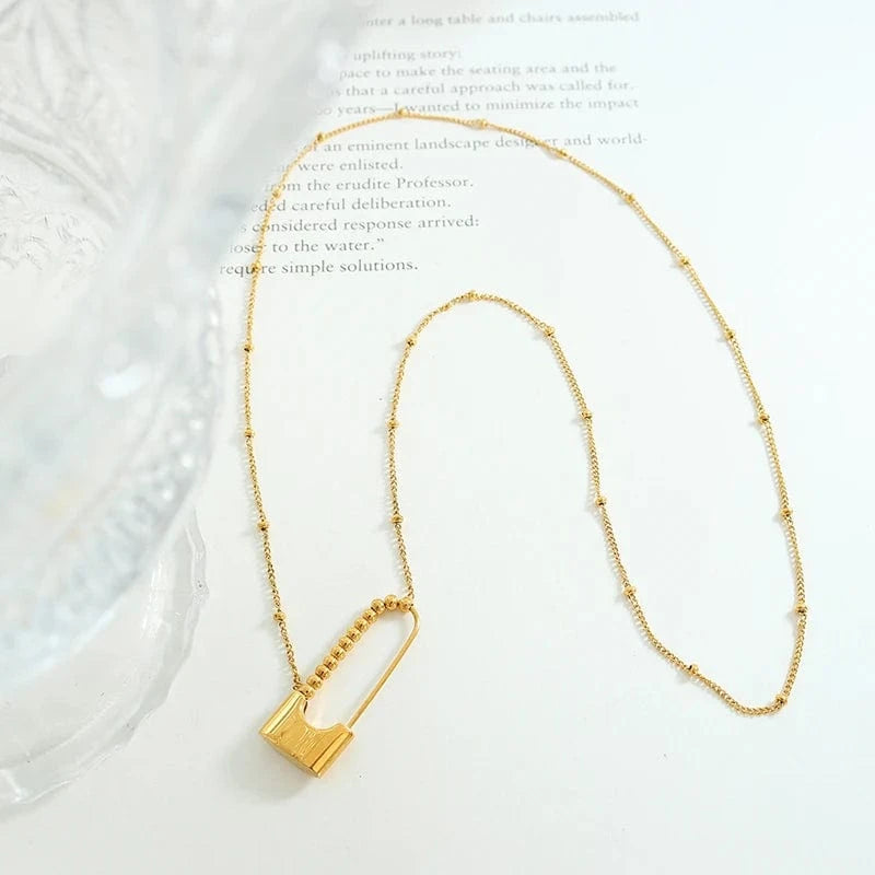 Fine jewelry Folding paper clip stainless steel necklace safety lock pendant necklace