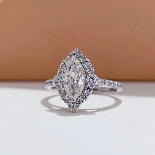 Fine S925 Silver Jewelry 1ct / 5*10mm Marquise Moissanite Diamond Engagement Ring for Women