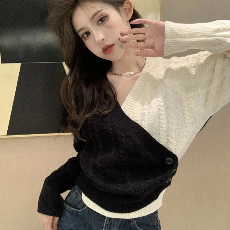 Free / 1 2024 Spring woman v-neck long sleeve  color bumping high quality soft casual style sweater cardigan