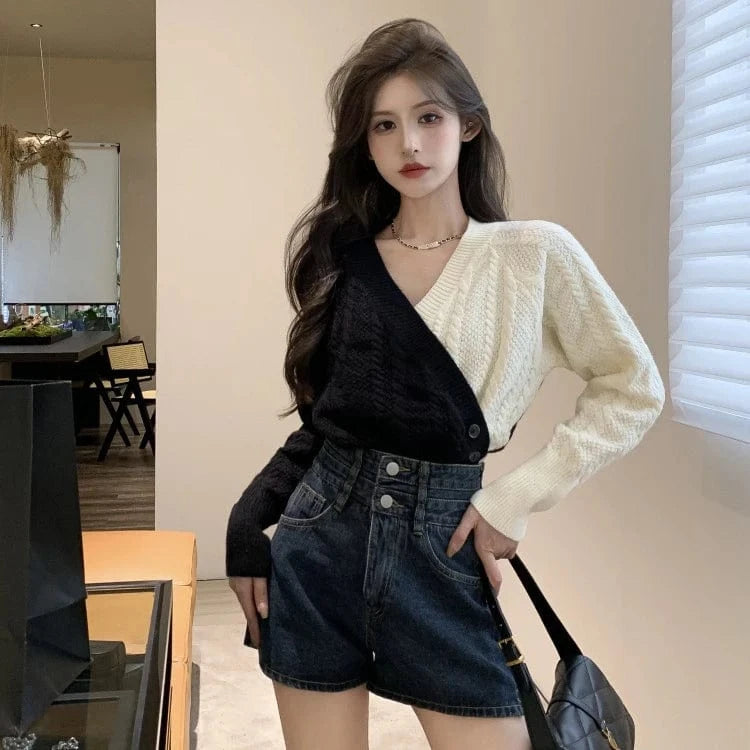 Free / 1 2024 Spring woman v-neck long sleeve  color bumping high quality soft casual style sweater cardigan