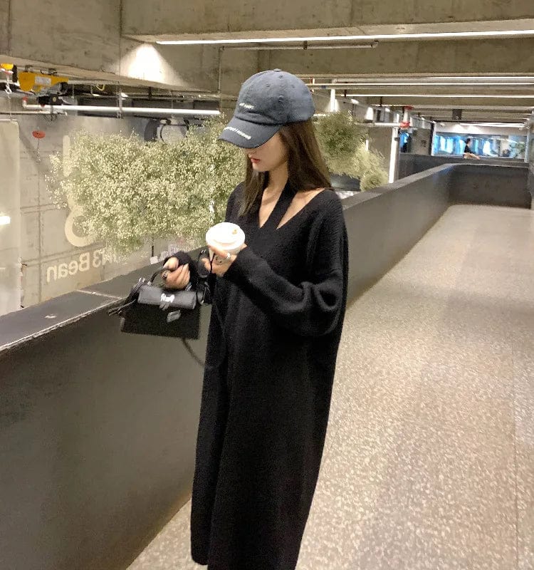 Free / Black 2024 Spring new arrival lady V- neck long sleeve loose fitting sweater dress halter sweater dress