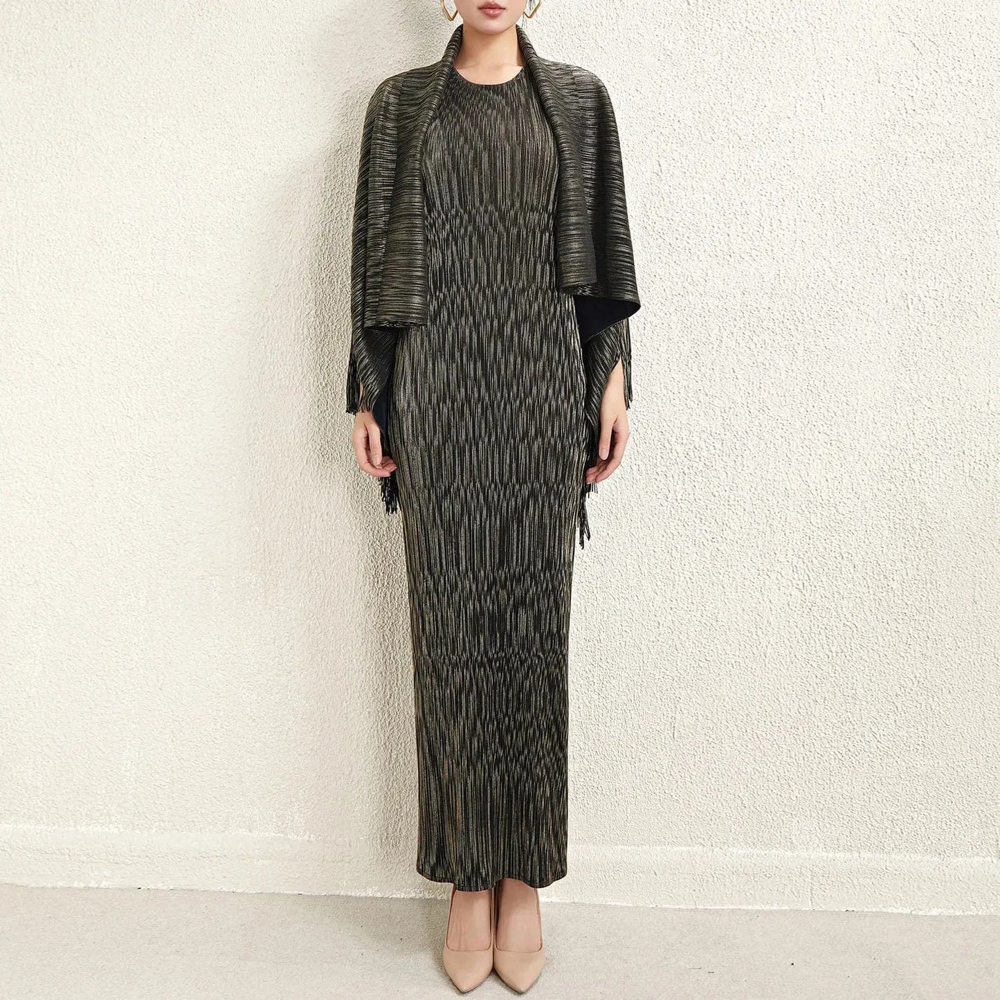 Free / Black Wholesale New Arrival 2024 Miyake Pleated Dress Women's Tassel Shawl Two-piece Casual Elegant Fashion Dress