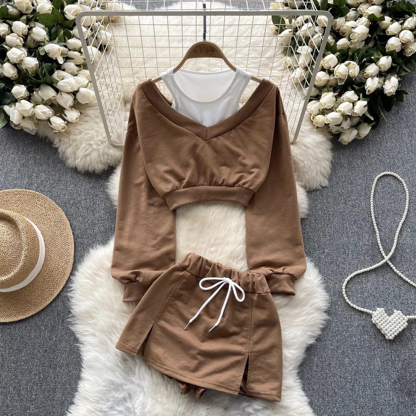 Free / coffee Spring Y2k Sport 2 Piece Set For Women Crop Top And High Waist Shorts Set Sweat Suits Wholesale