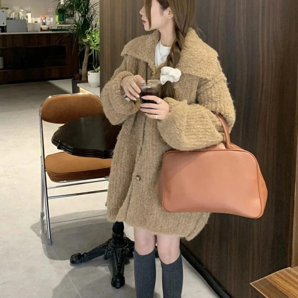 Free / White 2024 Fashionable woman new arrival crew neck big lapel long sleeve oversize cardigan sweater coat