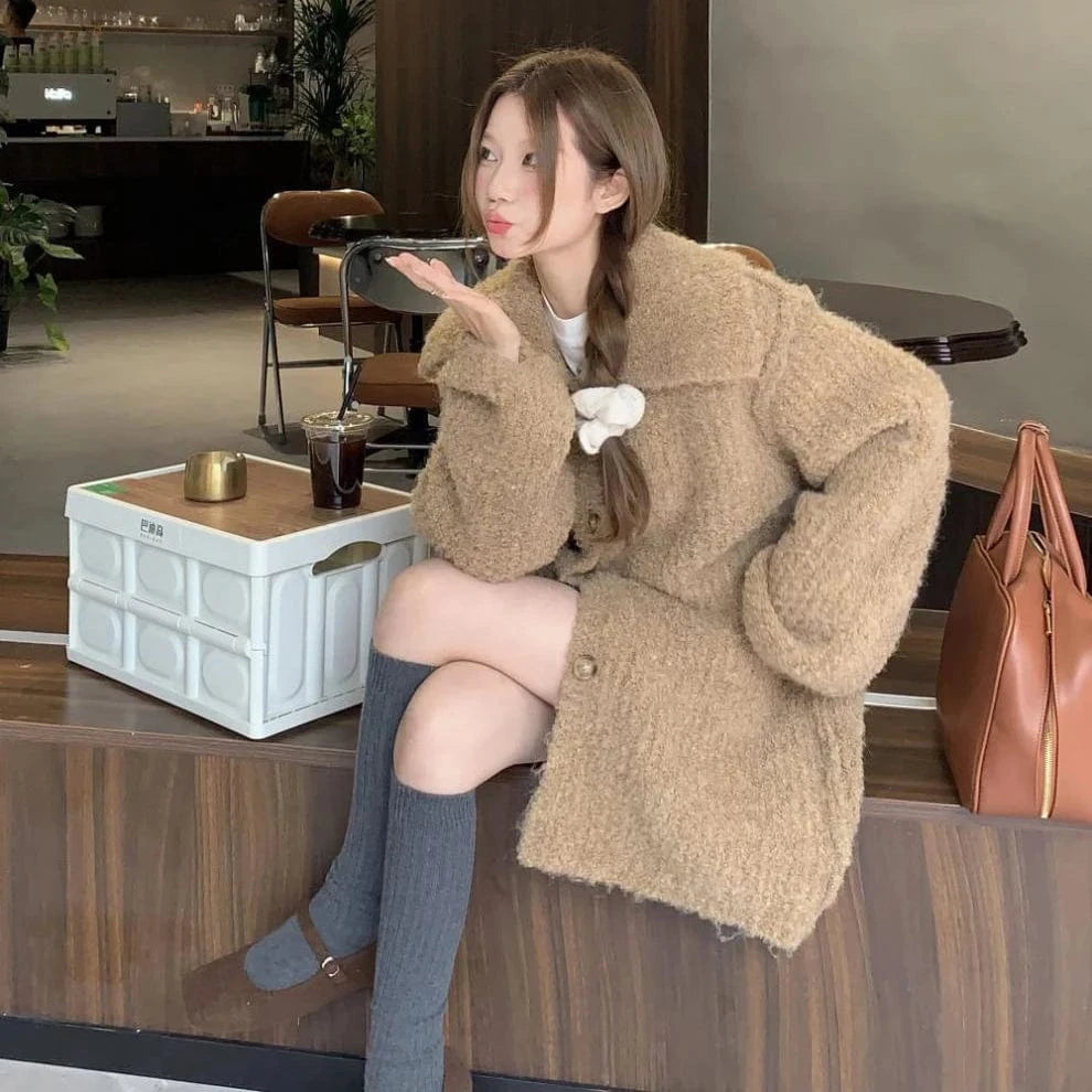 Free / White 2024 Fashionable woman new arrival crew neck big lapel long sleeve oversize cardigan sweater coat