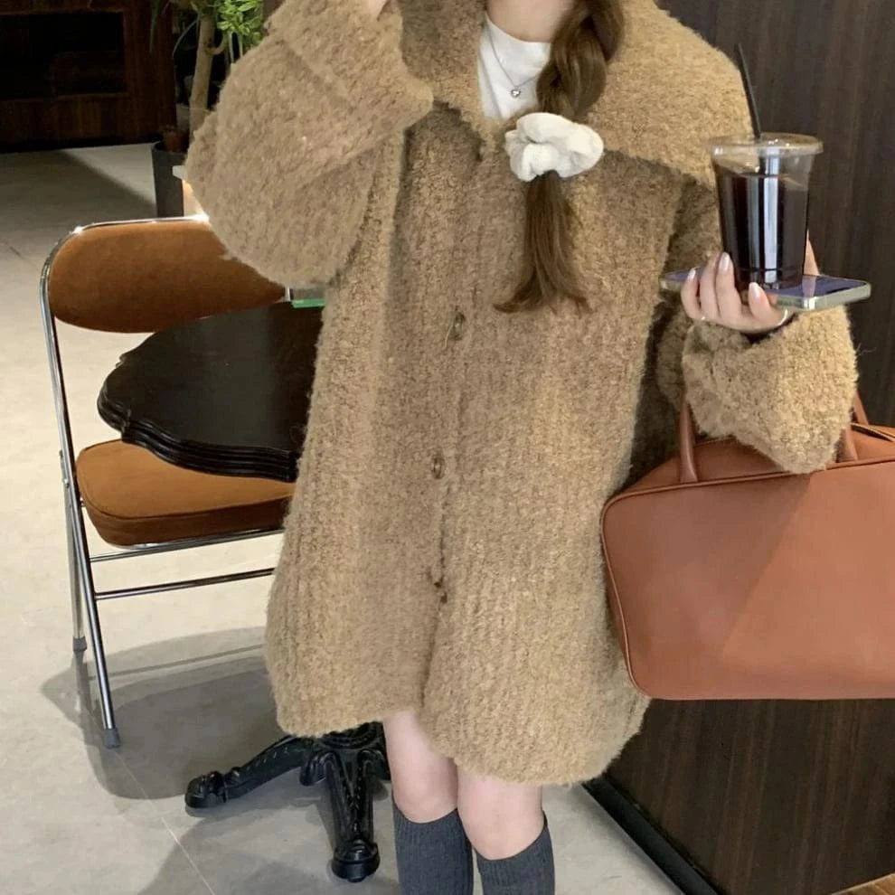 Free / White 2024 Fashionable woman new arrival crew neck big lapel long sleeve oversize cardigan sweater coat