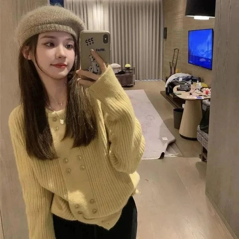 Free / Yellow 2024 Spring  lady fashionable new arrival crew neck long sleeve coat gentle style sweater cardigan