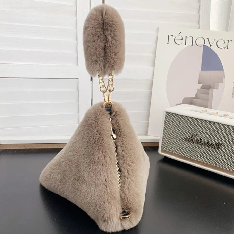Ga color Autumn Winter New Fur Handbag  Bag Handbag Fur Bag Real Rabbit Fur Plush Triangle Bag