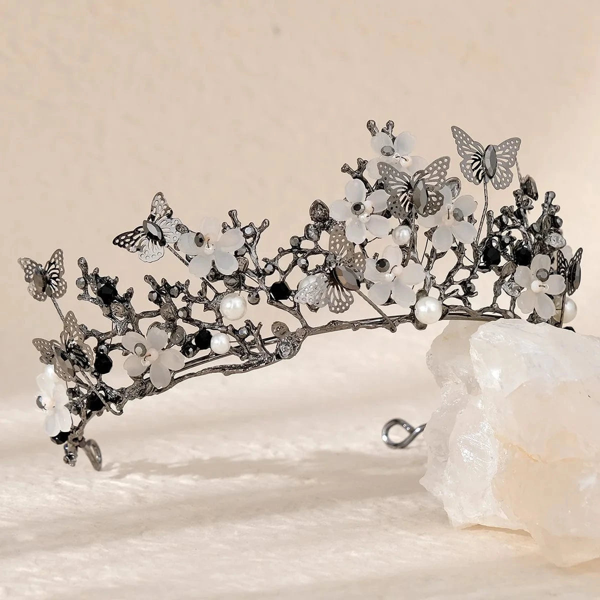 Gold Butterfly Shell Ivory Flower Tiaras and Crowns Cosplay Princess Diadem Classic Handmade Wedding Hair Jewelry Accessories