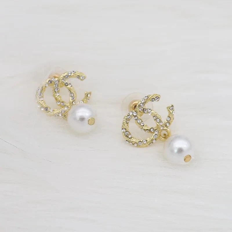 Gold C Letter Silvery Needle Korea Simple Pearl Earrings wholesale Elegant All-match Crystal Set Sweet Fashion Earring