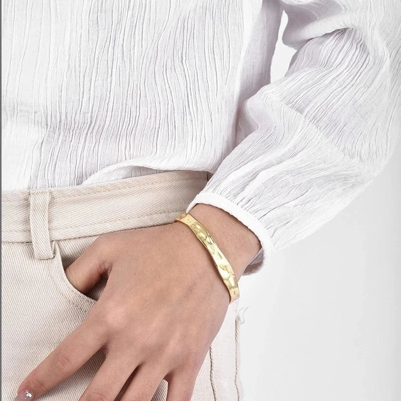 Gold-CYB0067 2024 Fashion Embossed Bracelet Women C Shape Hammered Pattern Brass 18K Gold Plated Bracelet Vintage Jewelry