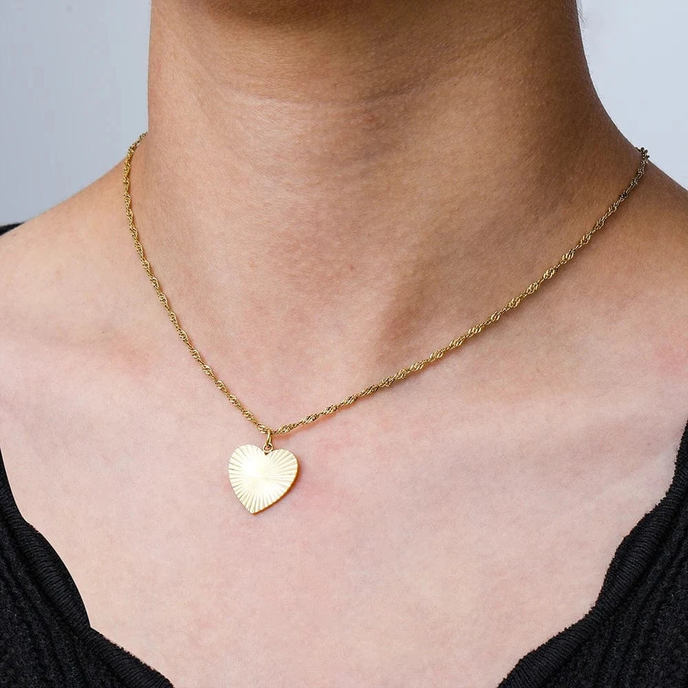 Gold Joolim Hot Sale 18K PVD Gold Plated Waterproof Tarnish Free Burst Heart Pendant Stainless Steel Necklace Design Jewelry