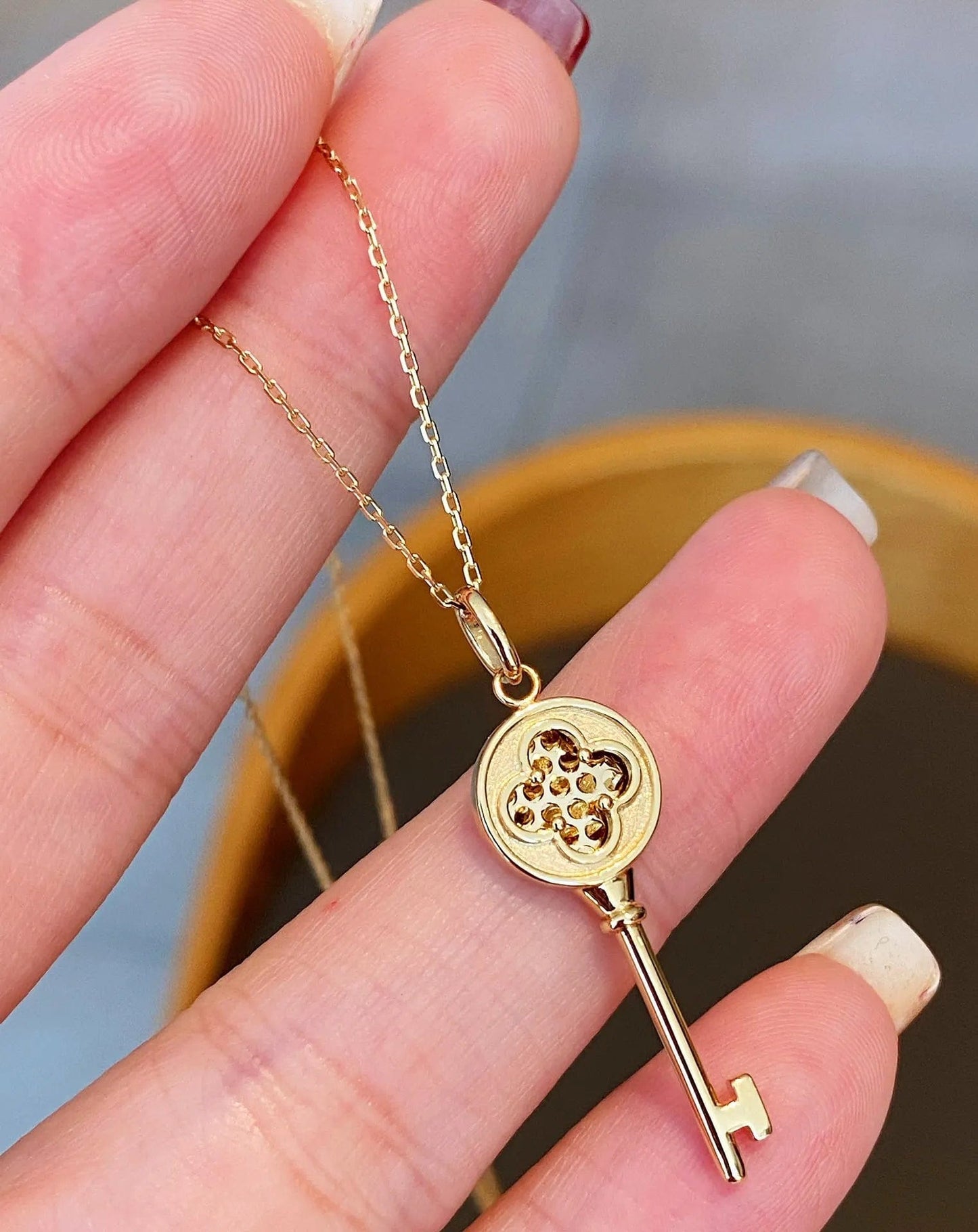 Gold NINE'S Women 18K Real Gold Necklace Jewelry Unique 18K Gold Key Shape Pendant 18K Solid Gold Key Necklace