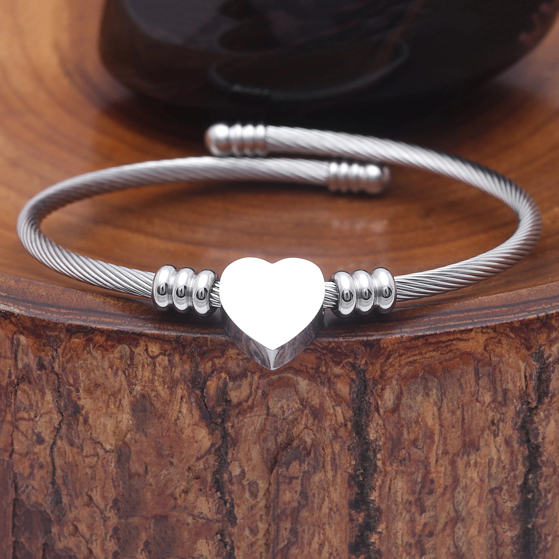 Hainon women bangle Stainless Steel jewelry Bracelet Personality lettering Men bracelet wholesale Personalized custom text