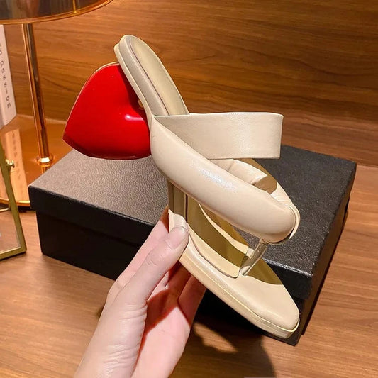 Heart New Anti-Slip Celebre Sandale De Marque Square Toe Thong 2022 Heels for Ladies and Women