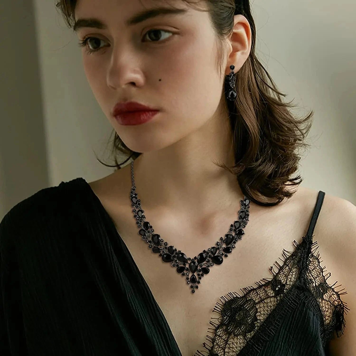 High Quality 18K Gold Plated Crystal Teardrop Cluster Statement Women Wedding Bridal Necklace Dangle Earrings Jewelry Set