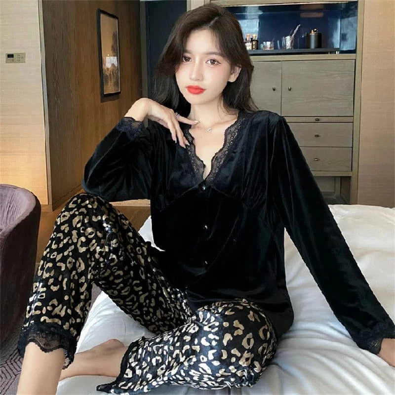 High Quality Ladies Winter Velvet Lace Sleepwear Casual Leopard Homewear V Neck Nightwear 2024 Long Sleeve Luxury Pyjamas Femme