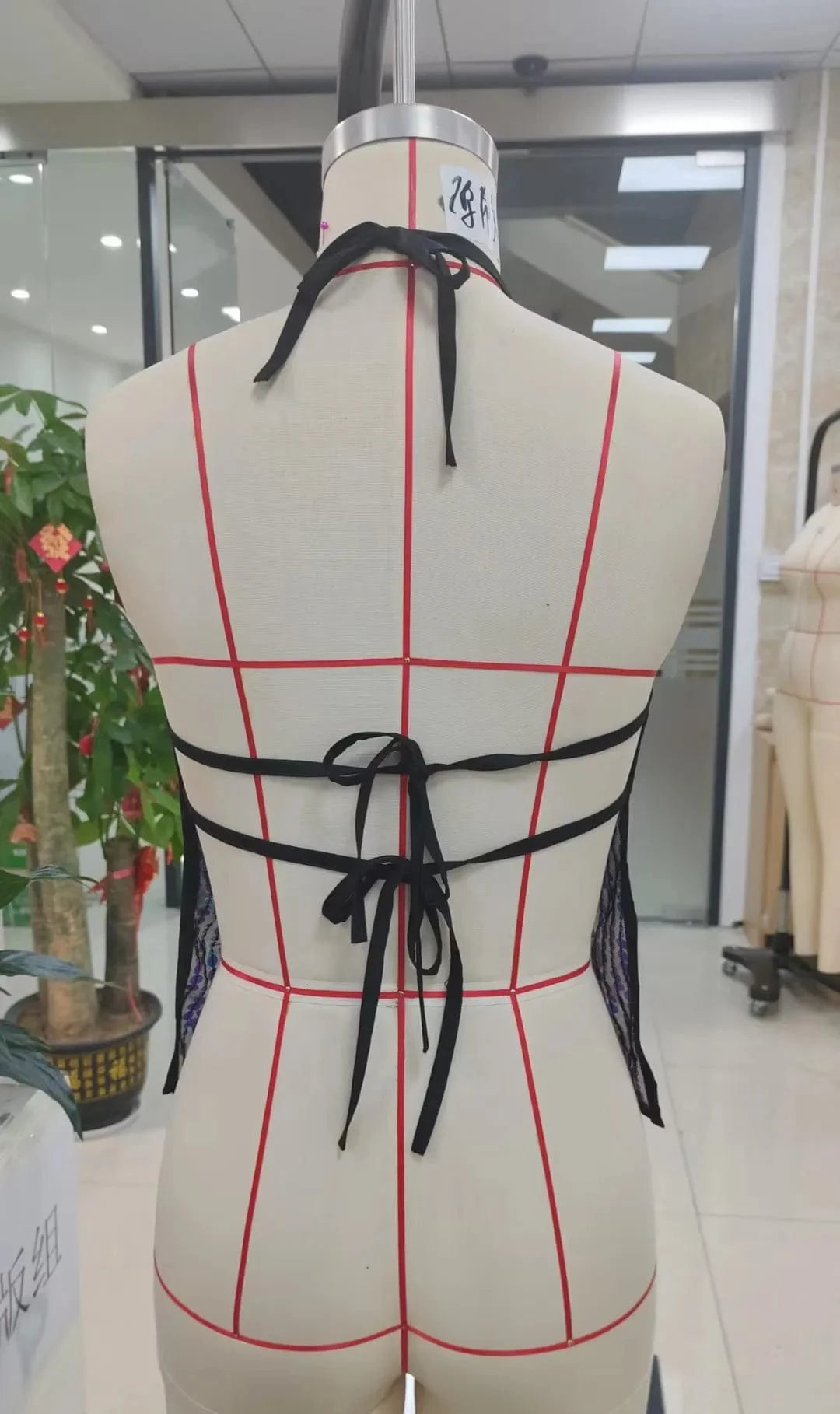 hirigin Women Sequin Halter Top Sexy Sleeveless Deep V Neck Glitter Tank Top Sparkle Backless Crop Top Summer Streetwear