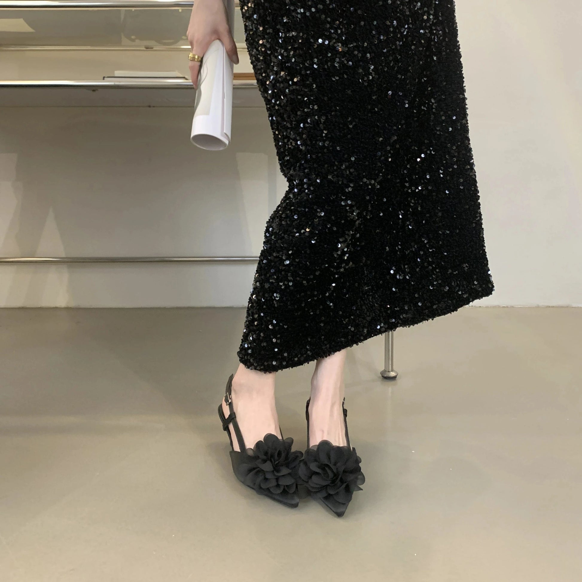 Hot sale 2024 New French flower Chinese style pointed wedge women's shoes elegant high heels