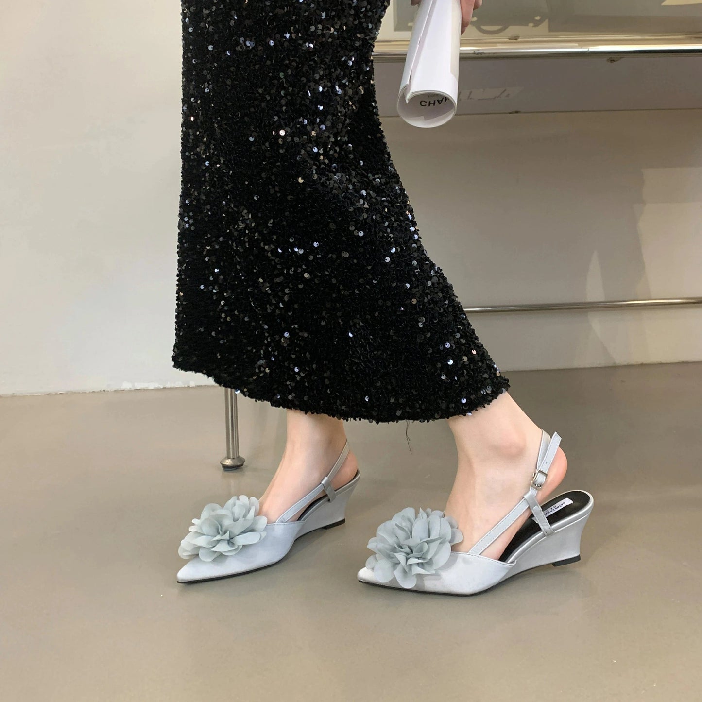 Hot sale 2024 New French flower Chinese style pointed wedge women's shoes elegant high heels