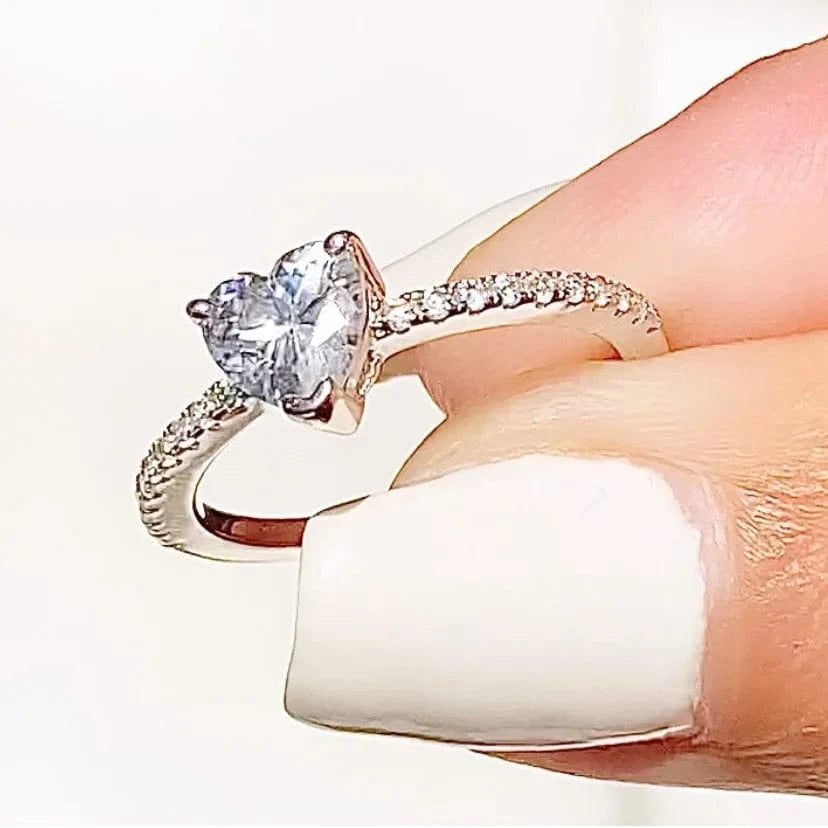 Hot sale Charming Heart Charm Zircon Rings For Women Wedding Vintage Valentine's Day 925 Sterling Silver Jewelry
