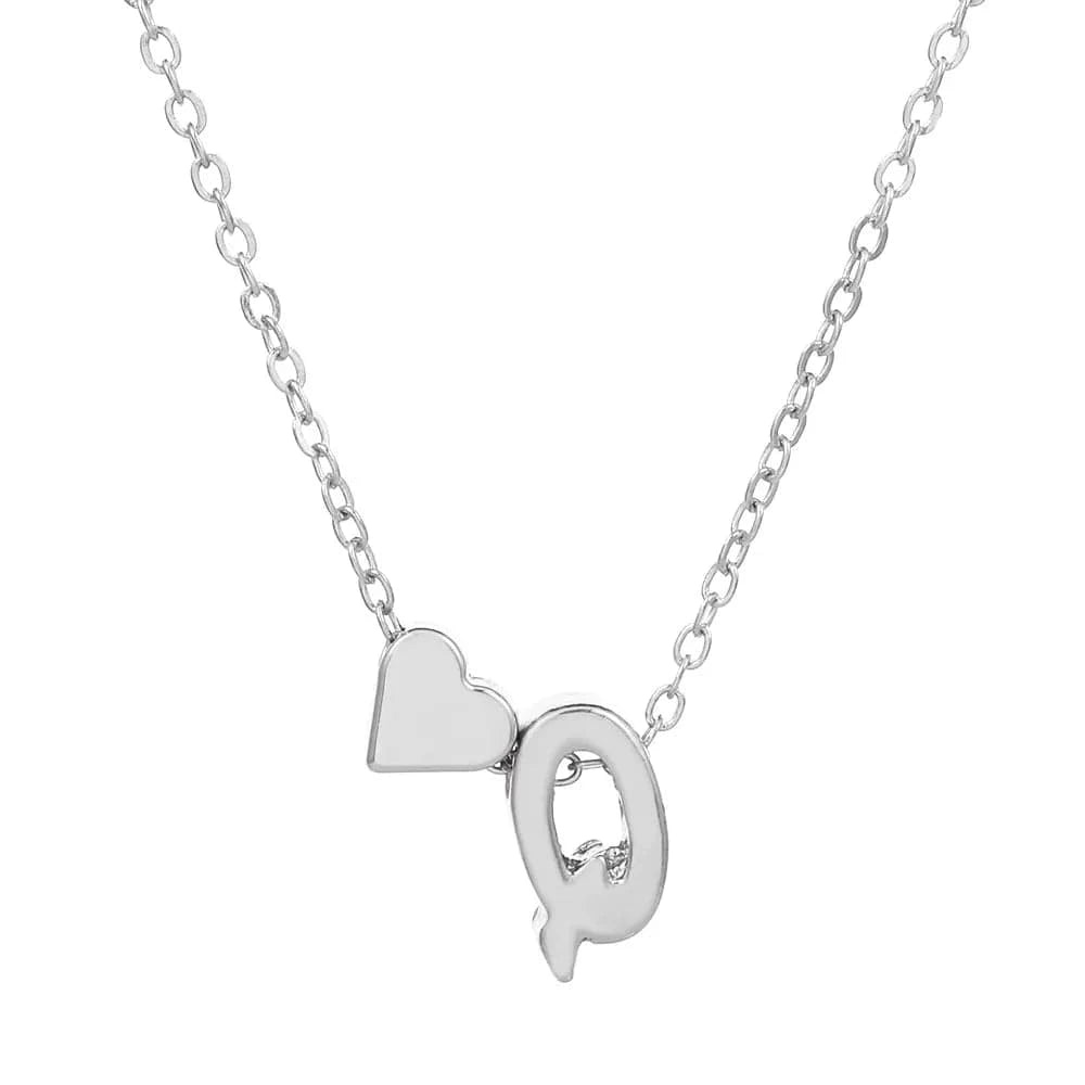 Hot selling new fashion heart-shaped 26 letters a to z simple pendant necklace creative heart-shaped clavicle chain best gift