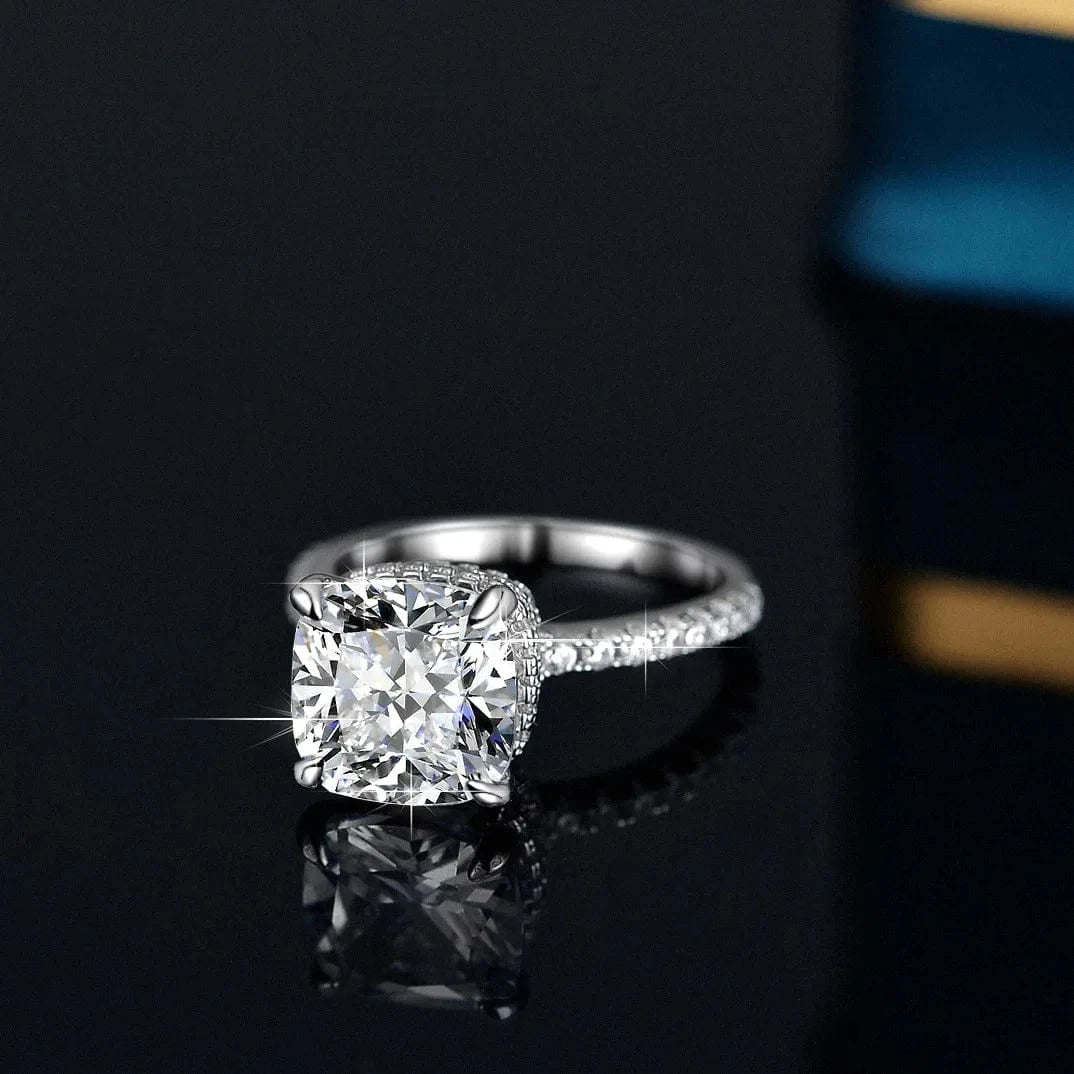 Hoyon 4ct Cushion Cut Ring Rhoudium Plated Cluster Setting Ring 925 Sterling Silver VVS Moissanite Ring Diamond Jewelry