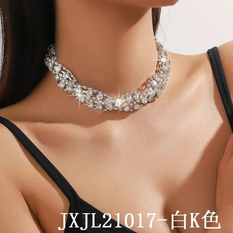 Hoyon Fashion Full Rhinestone Choker Necklaces for Women Geometric Crystal Necklaces Statement Jewelry Party Gifts