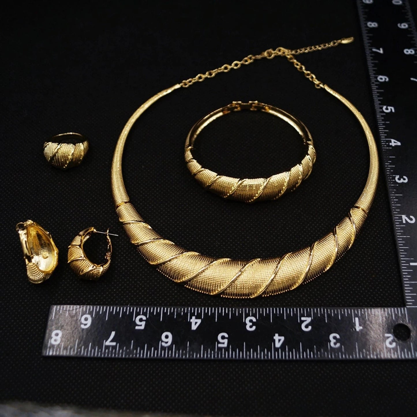 HV003732 High Quality Dubai Necklace Jewelry Set For Woman 2024 latest Design African Jewels 24 k Gold Plated Simple Classic Necklace Set