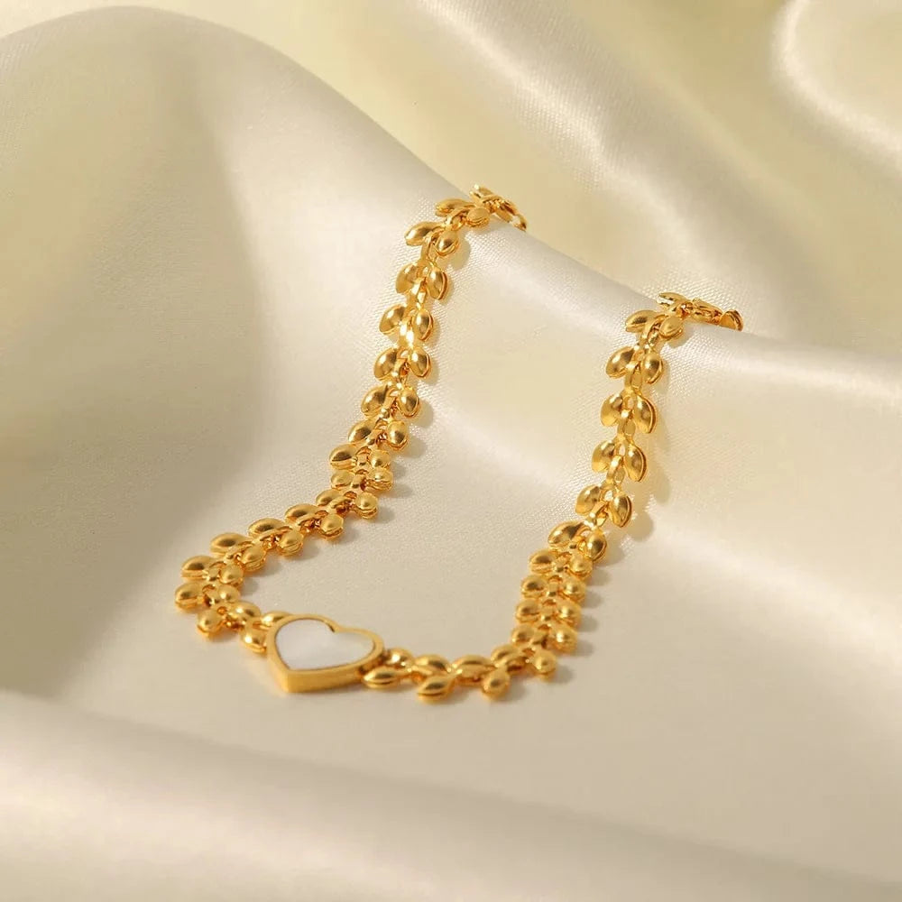 Ins Style / Gold New Fashion Stainless Steel 18K Gold Plated Jewelry Gift Waterproof White Shell Heart Pendant Bracelet For Women