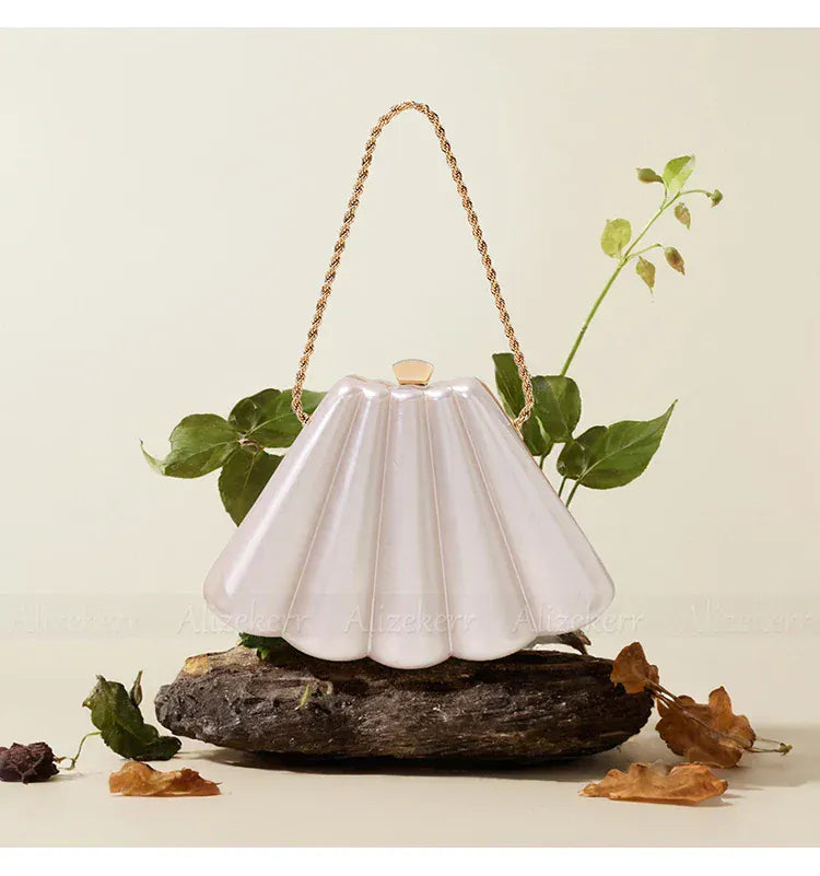 Ivory / L19.5xW5.5xH13.5cm Alizekerr Fan-shaped Acrylic Box Evening Bags Women Luxury Designer Elegant Metal Chain Clutch Purses And Handbags Wedding Party