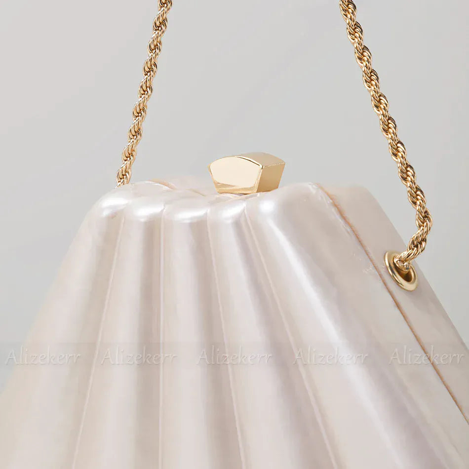 Ivory / L19.5xW5.5xH13.5cm Alizekerr Fan-shaped Acrylic Box Evening Bags Women Luxury Designer Elegant Metal Chain Clutch Purses And Handbags Wedding Party