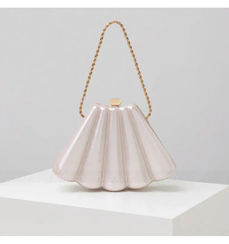 Ivory / L19.5xW5.5xH13.5cm Alizekerr Fan-shaped Acrylic Box Evening Bags Women Luxury Designer Elegant Metal Chain Clutch Purses And Handbags Wedding Party