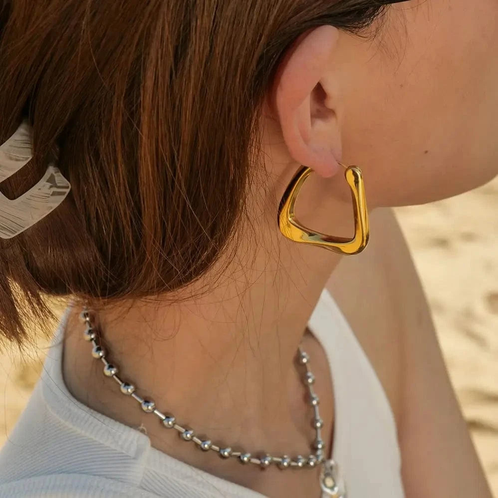 JDE2304024 E2063 18K PVD Gold Plated Earrings Jewelry Gift Stainless Steel Irregular U Shaped Geometric Earrings for Women
