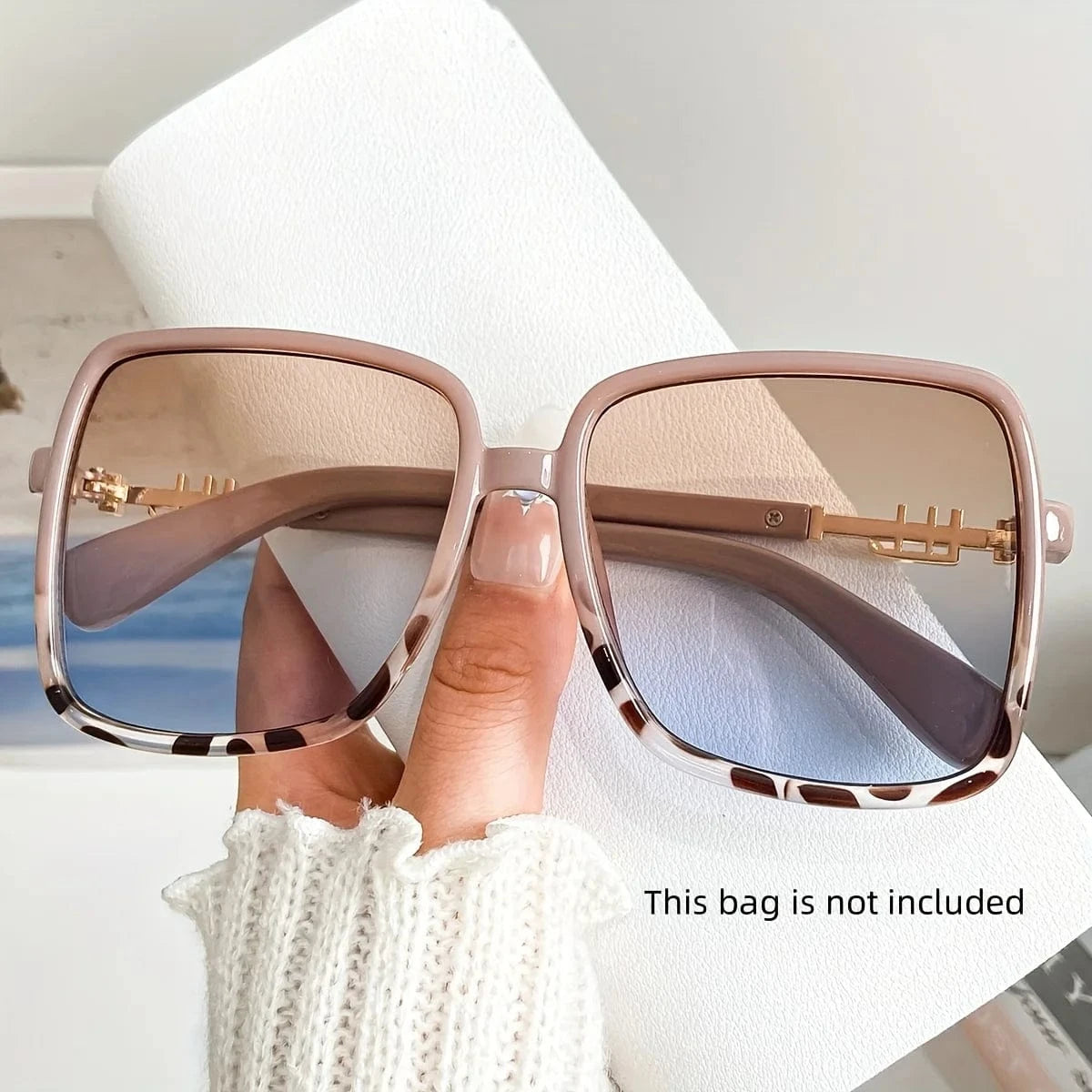 Khaki Retro 1970s Oversized Square Fashion Glasses - Blue & Pink Gradient Lenses, Metal Frame Unisex Fashion Glasses for Women