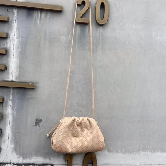 L / nude Trend 2024  Lightweight Woven Purses Clutch Designer Handbags Collection Ladies Luxury Bags Top Quality Dumpling Cloud Bag Jodie