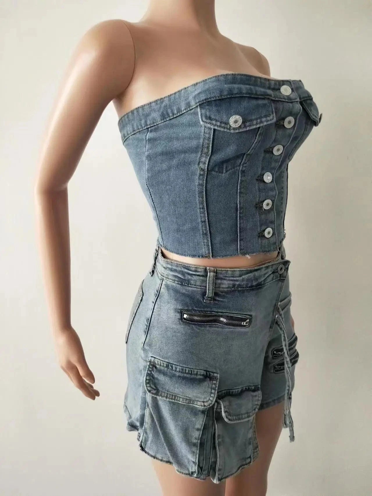 Ladies 2023 Trending Jeans Shorts Two Piece Outfits Stretch Jean Tube Top with Denim Cargo Skorts 2 Piece Set for Women