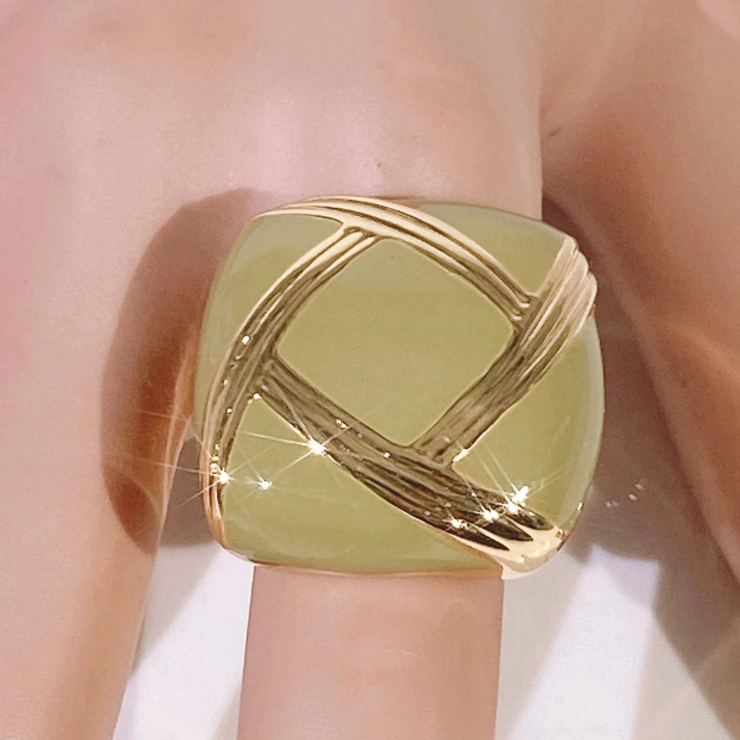 Latest New Gold Plated Ring / 8 / 2 New Arrivals Fashion Popular Hot sale Gold Plated Copper Alloy Ring Latest Wedding Party Gift Birthday Wholesale Factory Jewelry